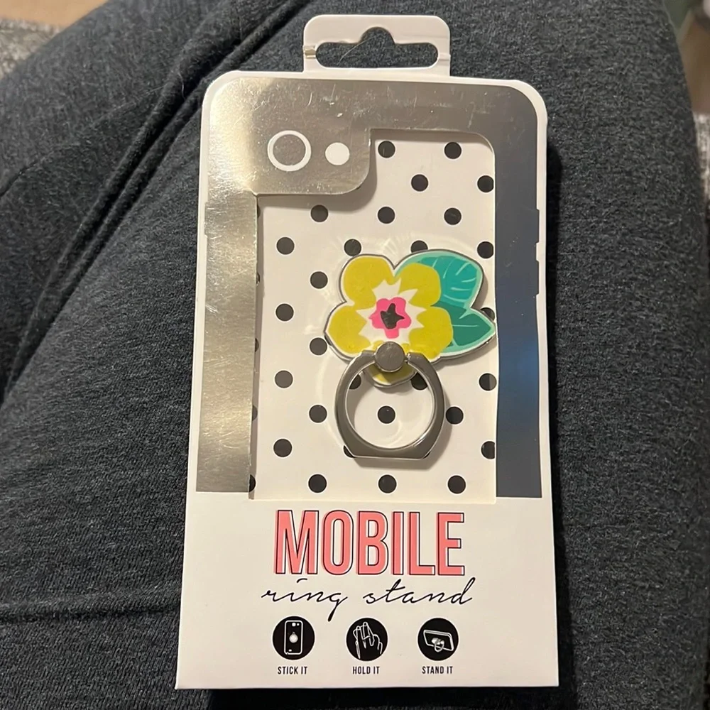 NWT Hang Accessories Yellow Flower Mobile Ring Stand